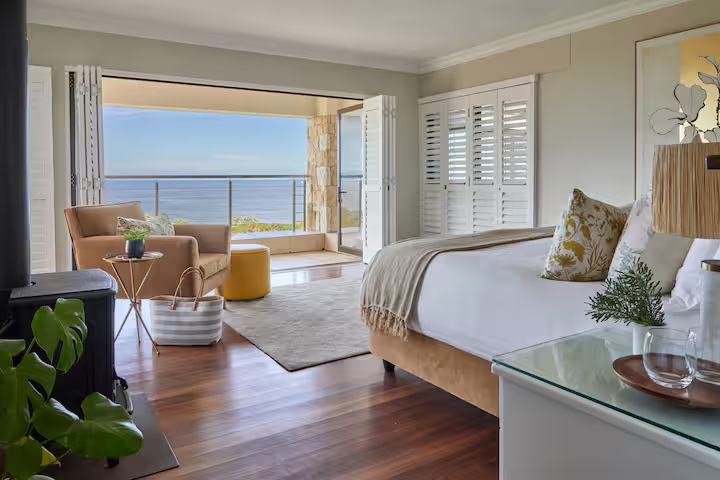 Guest suite with ocean view and open doors